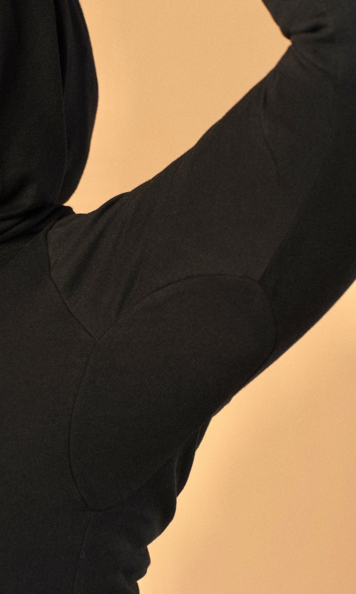 Lava top - black modal